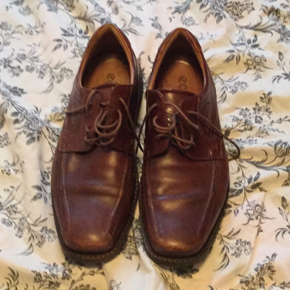 Ecco Cordova (brown) dress shoe.  Size 13
